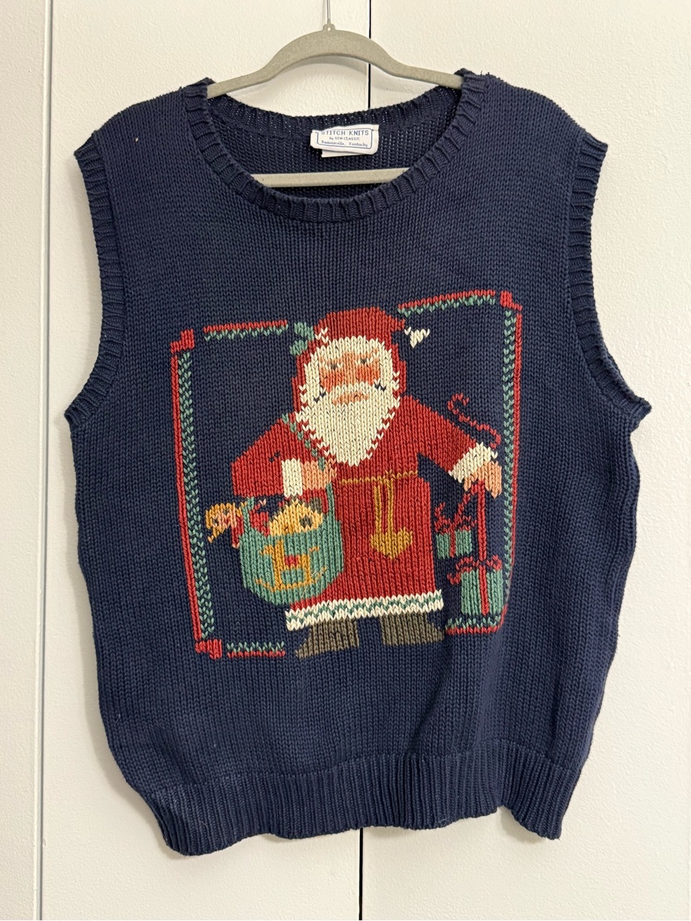 Vintage Stitch Knits Christmas Santa Cross Stitch Vest Size Large